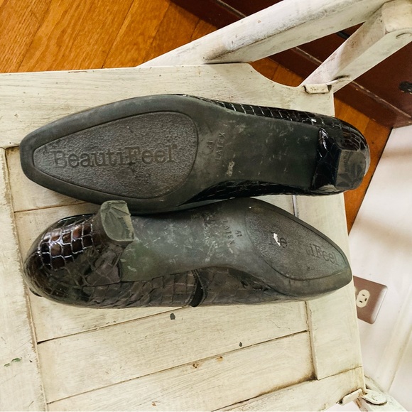 Beautifeet size 41 black patten leather heels - Picture 2 of 6